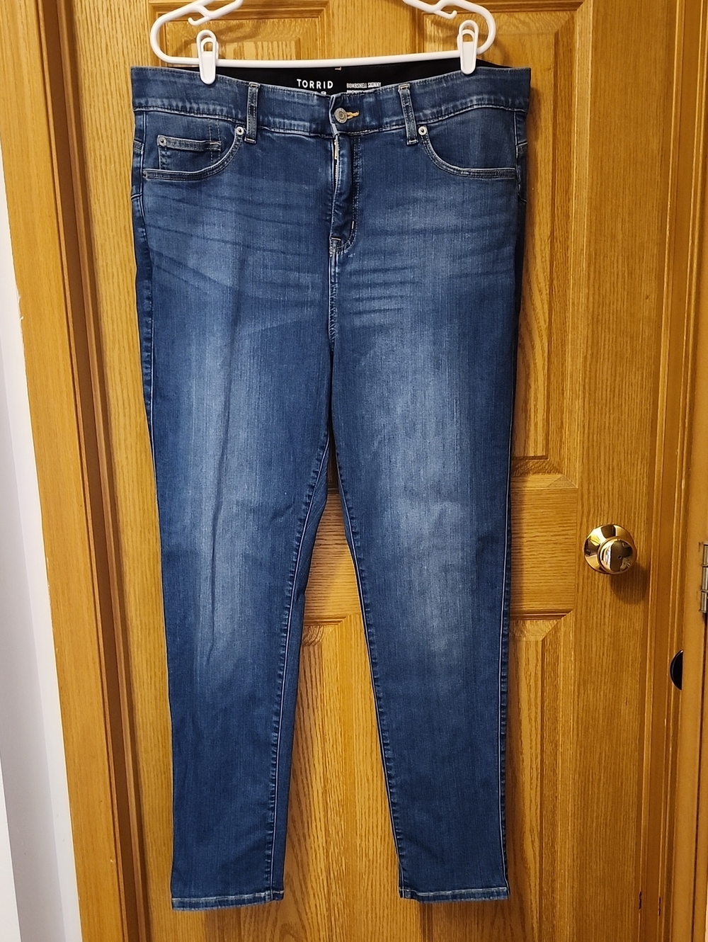Torrid Bombshell Skinny Jeans 18T